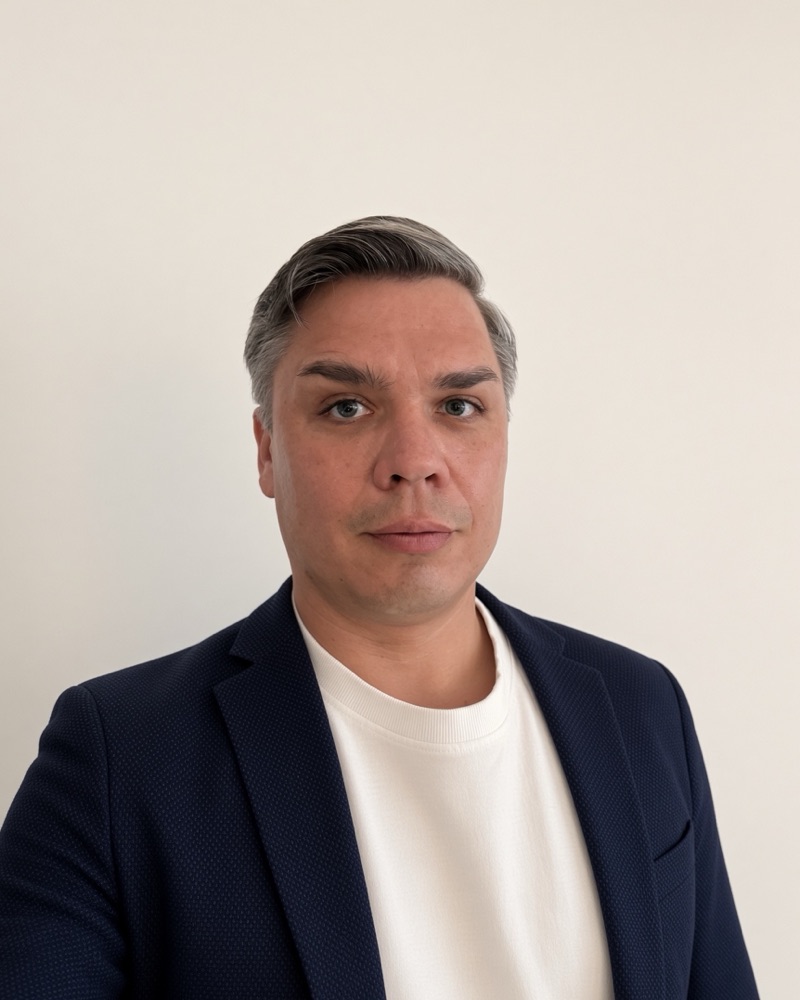Alexander Volk, window and door estimator